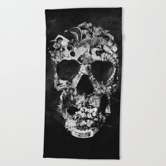 Vintage Skull BW Beach Towel