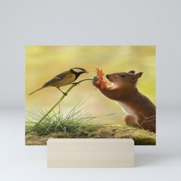 squirrel love together Mini Art Print