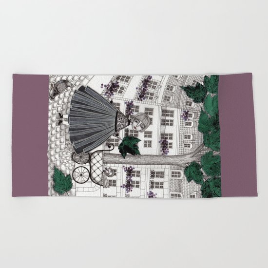 Hadessah's Leaf Beach Towel