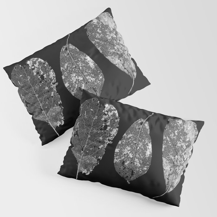 Decomposition of Leaves Pillow Sham