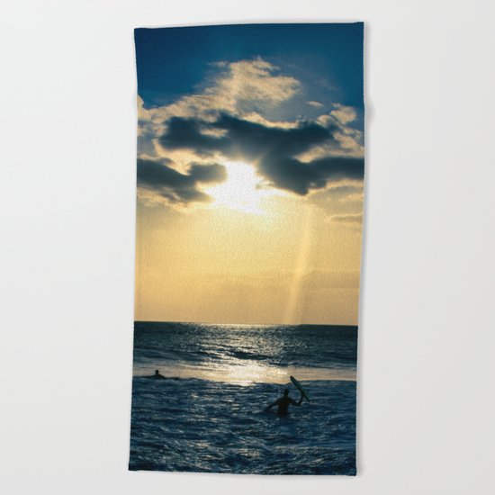 E ala mai o loko i ke kuhohonu o ke Aloha Kamaole Beach Beach Towel