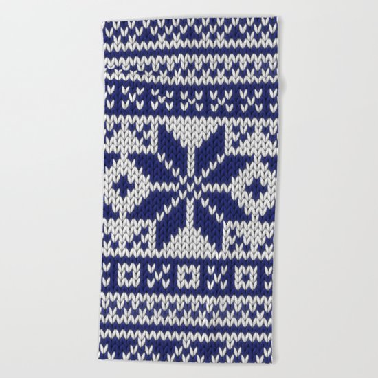 Winter knitted pattern 5 Beach Towel