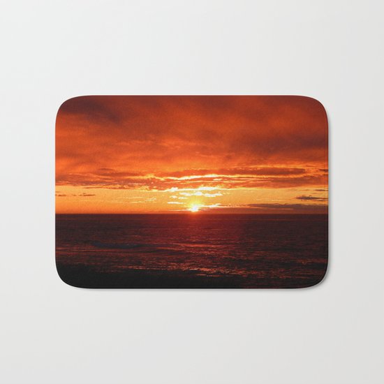 Sun Sets on the Mighty Saint-Lawrence Bath Mat