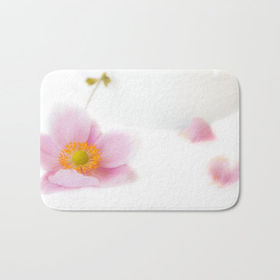 Floral delicacy Bath Mat