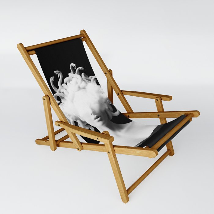 Medusa and the cloud Sling Chair