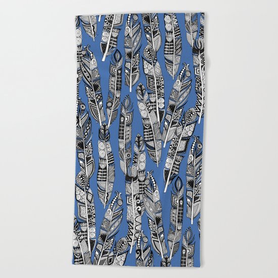 geo feathers blue Beach Towel