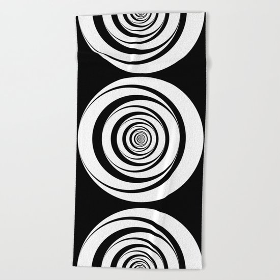 Black White Circles Optical Illusion Beach Towel