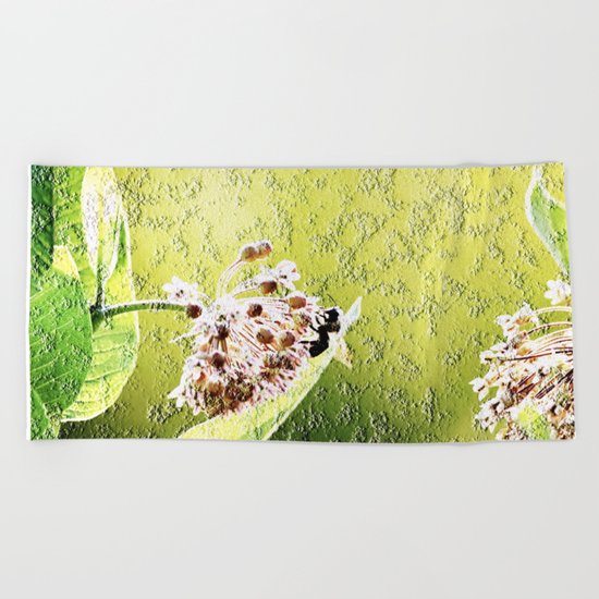 Blooming in the morning (granite) Beach Towel