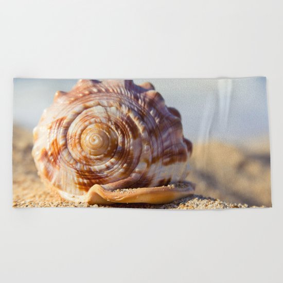 Hawaii Gentle Breeze Beach Towel