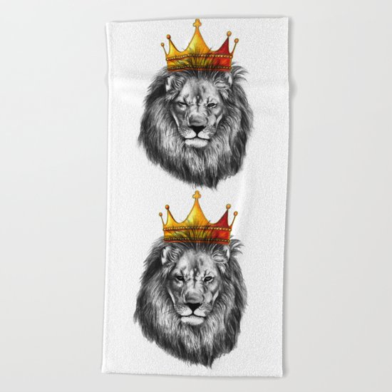 lion king Beach Towel