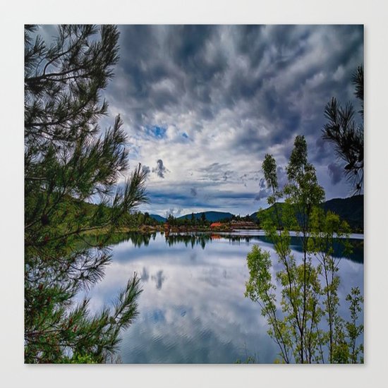 GREEN ART Canvas Print
