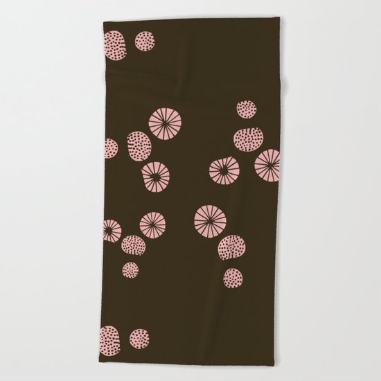 Dandelion flying brown Beach Towel