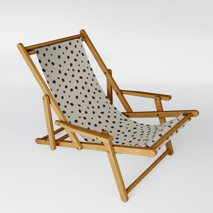 Hand-Drawn Dots – Cream Sling Chair