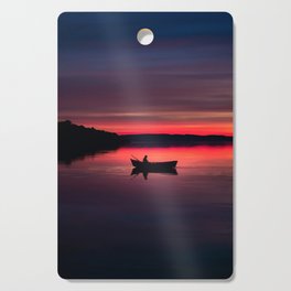 Bello atardecer rojo en lago Villarrica Cutting Board