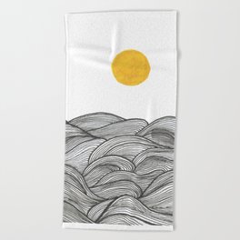 sun and waves Beach Towel