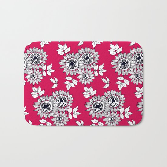 Daisy flower bouquet Bath Mat