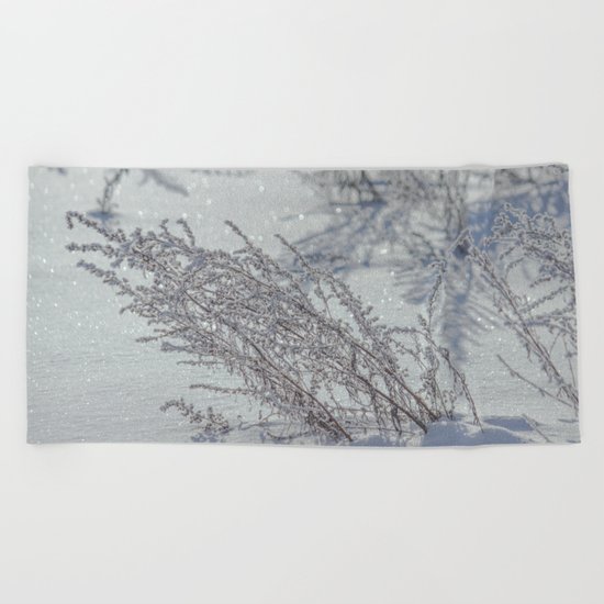 Winter grass Beach Towel
