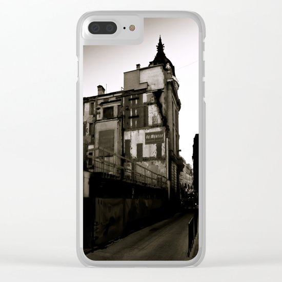 Surrealist Urban City. Clear iPhone Case