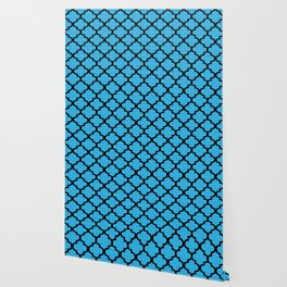 Quatrefoil Pattern In Black Outline On Light Blue Wallpaper