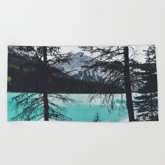 The mountains are calling and I must go Beach Towel