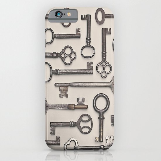Labyrinth (Grey Version) iPhone & iPod Case