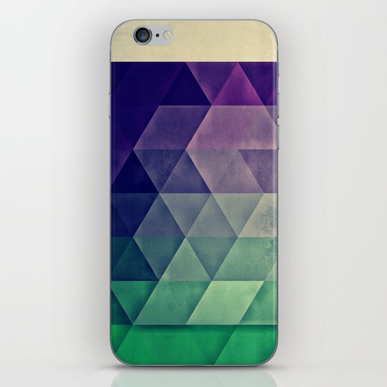 WYTR_CLYR iPhone Skin