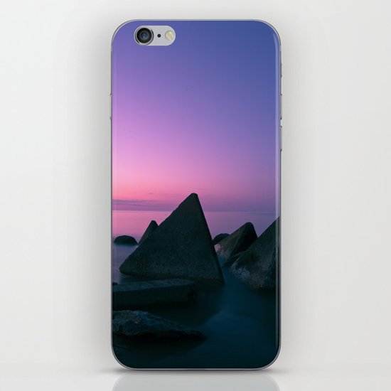 Ocean's Teeth iPhone & iPod Skin