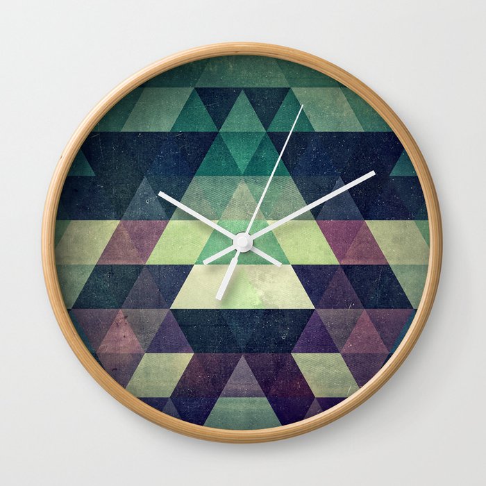 dysty_symmytry Wall Clock