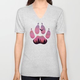 sunset in a wolf paw  V Neck T Shirt