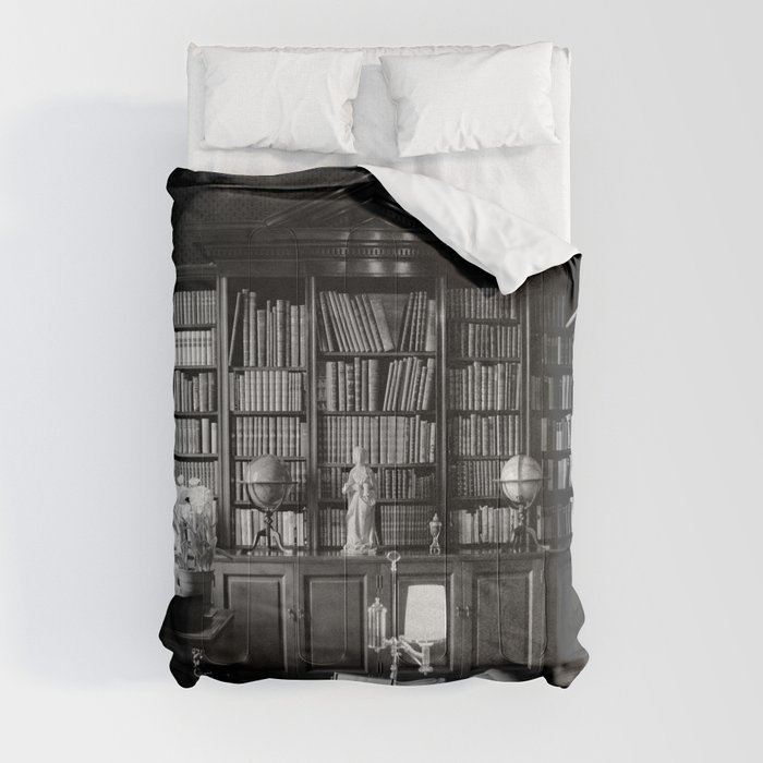 A Novel's Dream Home Comforter