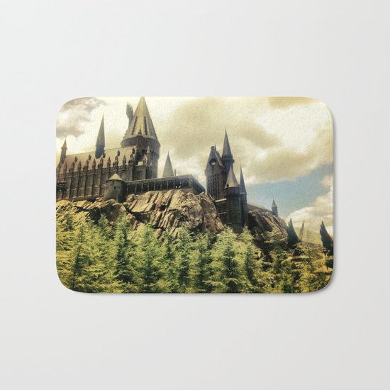 Hogwarts School of Witchcraft and Wizadry Bath Mat