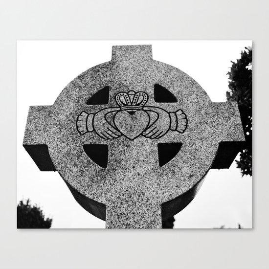 Claddagh cross Canvas Print