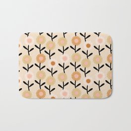 Modern Daisy Floral Pattern Neutral Bath Mat