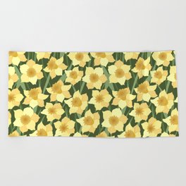 Seamless pattern with yellow daffodils on a green background Beach Towel