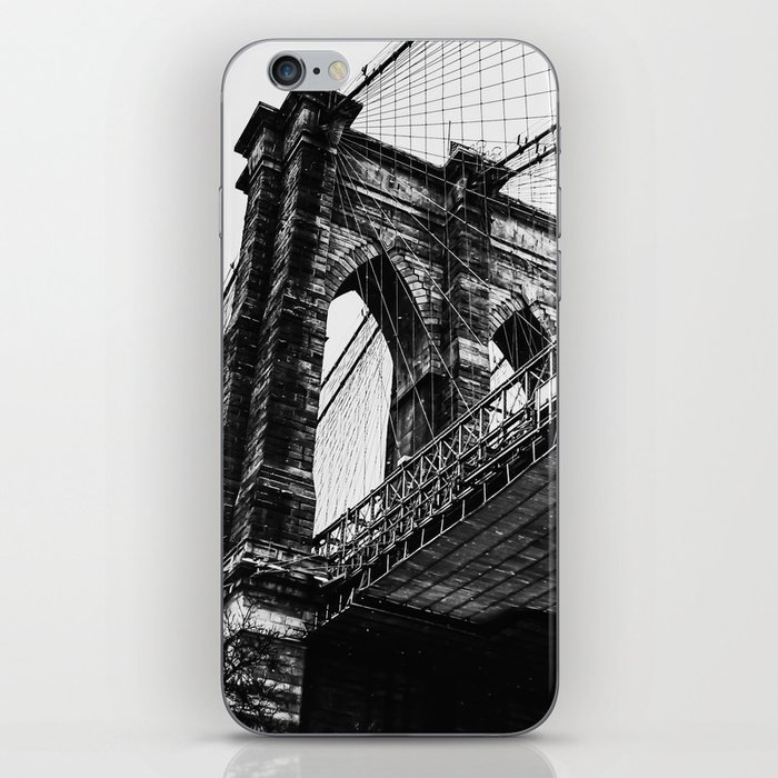 Brooklyn Bridge in New York City black and white iPhone Skin