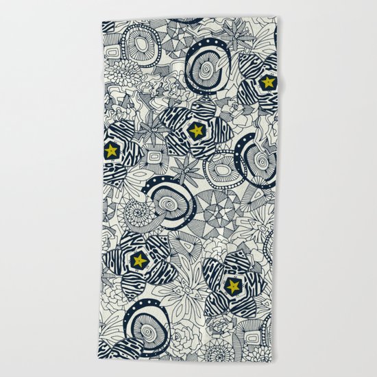 succulents ivory chartreuse star Beach Towel