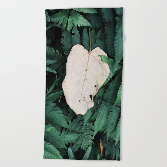 Nature Walk 001 - White Leaf Beach Towel