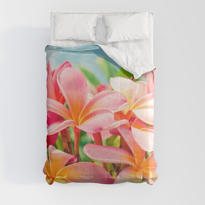 Pua Melia ke Aloha Maui Comforter