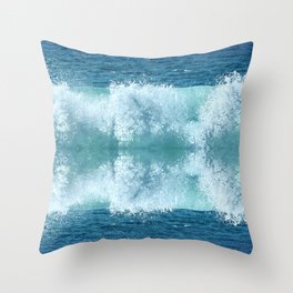 Splashing ocean waves action Throw Pillow