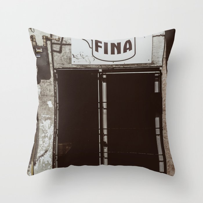 Café Fino Throw Pillow