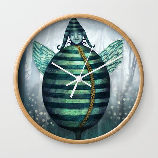 A Tizzen Wall Clock