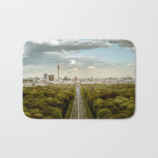 Berlin skyline Bath Mat