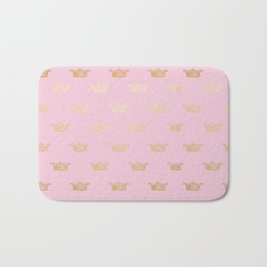 Princess gold crown pattern on pink background Bath Mat