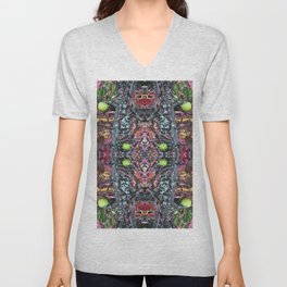 Cygnet Autumn Fruits 2022 - Harvey's Park  V Neck T Shirt