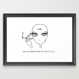 Alien smoking Framed Art Print