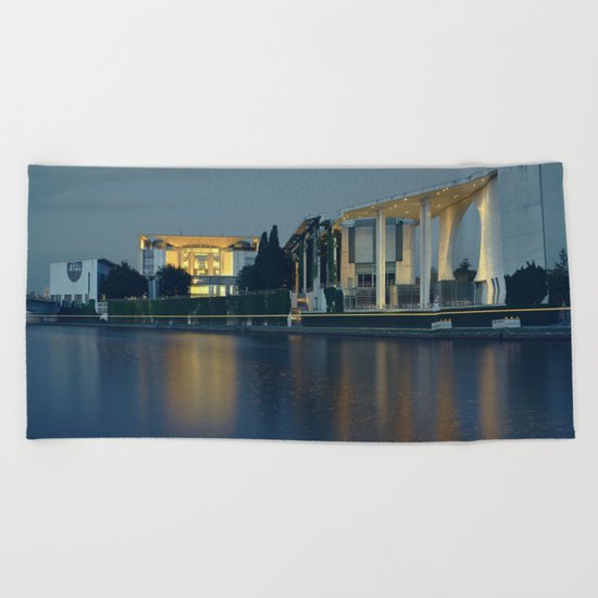 Kanzleramt Berlin Beach Towel