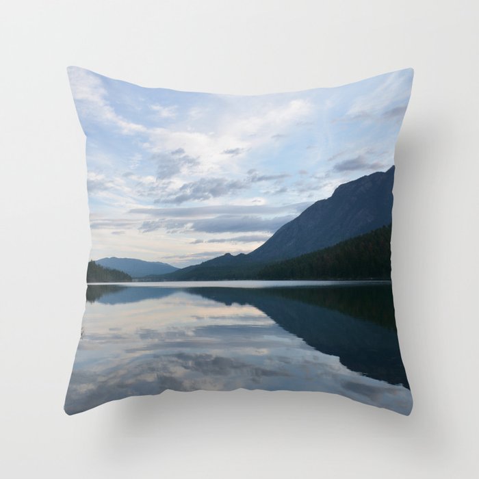 When the fish don't bite Throw Pillow