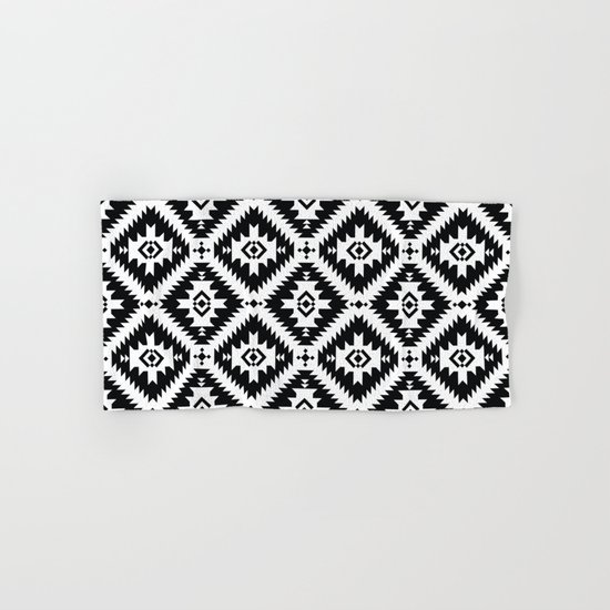 NavNa BW Hand & Bath Towel
