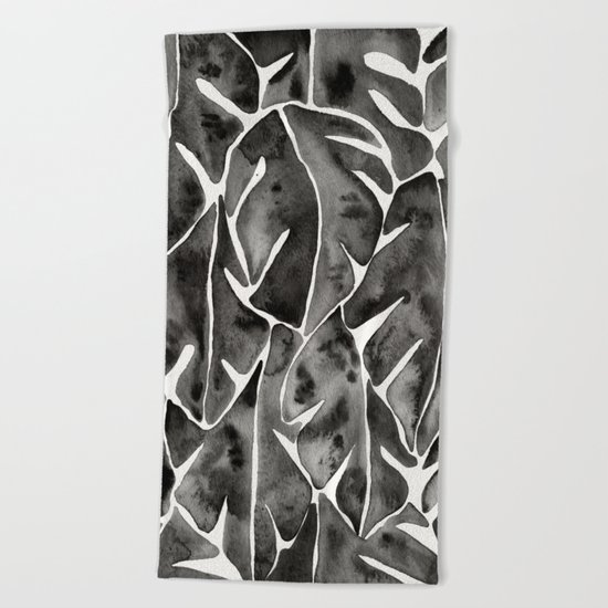 Split Leaf Philodendron - Black Beach Towel