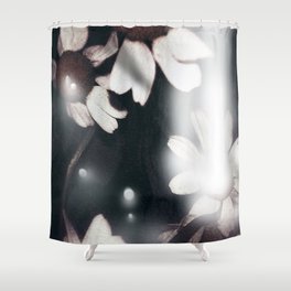 Chamomile Flower (Photographic Art Print) Shower Curtain